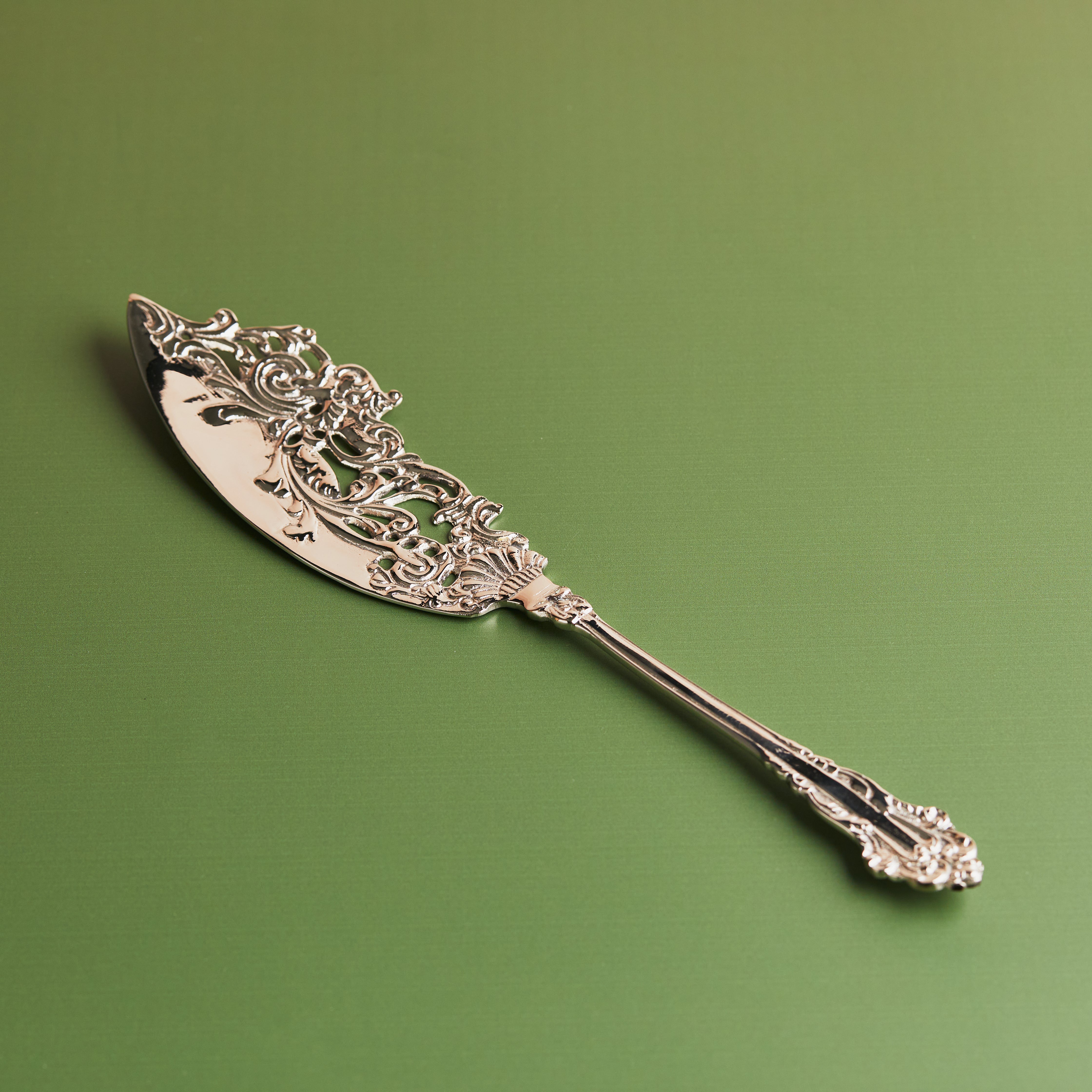 食器 capkaname Buy Antique Brass 1-Piece Handcrafted Cake Server | Zenn Casa